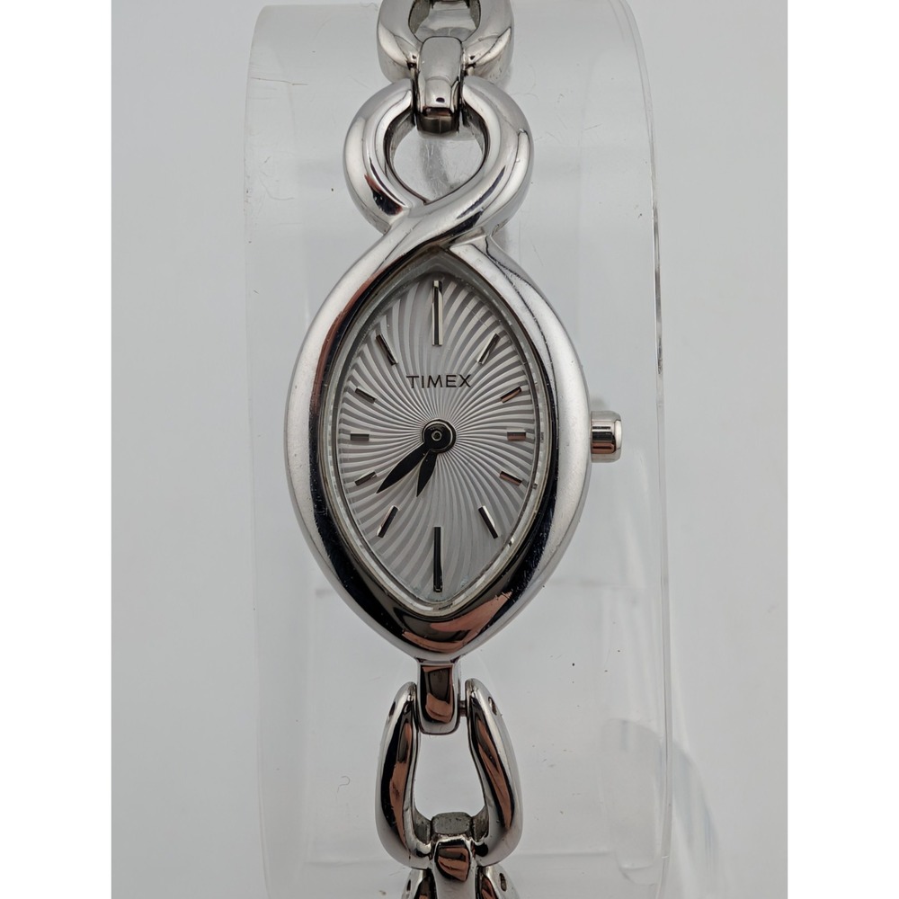 Timex Infinity Bracelet Watch 17mm Case Silver 7" Band- New Battery